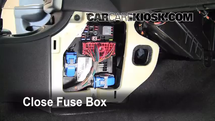 2008 cobalt fuse box location